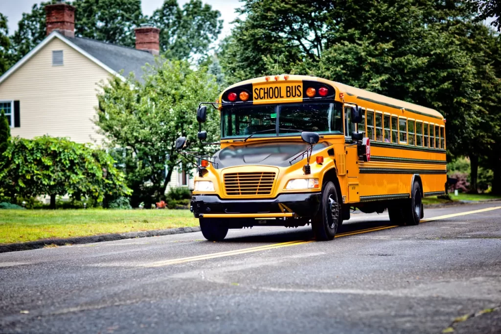 What Are the Rules in Florida Regarding Stopping for a School Bus