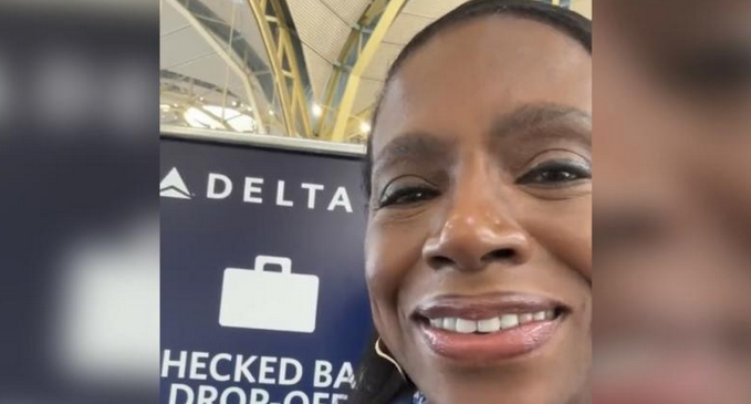 Sheryl Lee Ralph chose grace with Delta airlines on social media