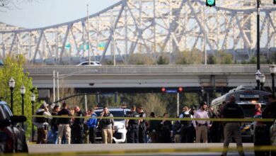 Gunman live-streamed mass shooting at a Louisville bank that left 5 dead and 8 injured