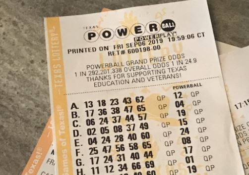 Unique Powerball Error in Iowa: Wrong Numbers, But Winners Keep the Money