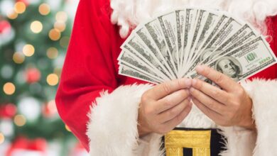 Smart Savings: Navigating the Holiday Season in an Uncertain Economy