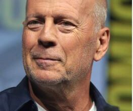 Embracing Every Moment: Bruce Willis and Family’s Poignant Holiday Season