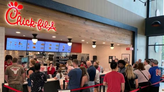 Proposed New York Bill Targets Chick-fil-A’s Sunday Closure at Rest Stops