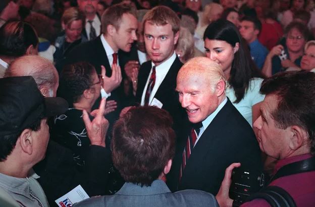 Former U.S. Senator and Milwaukee Bucks Owner Herb Kohl Passes Away at 88