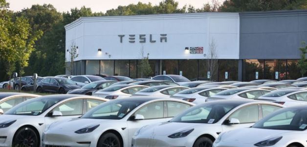 Tesla Initiates Massive Recall in China as Steering Software Issues Emerge