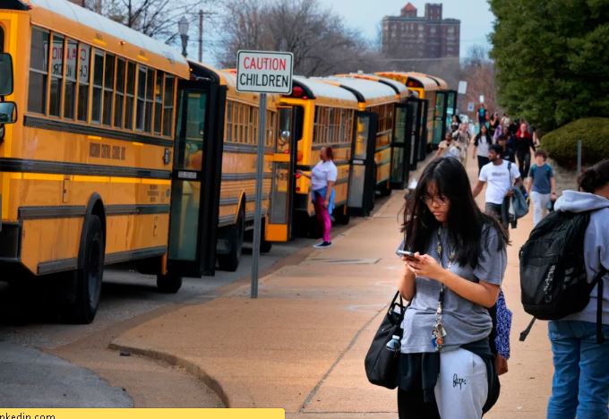 School Bus Service Disrupted in St. Louis Amid Noose Incident