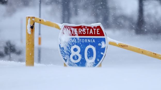 Unprecedented Blizzard Engulfs the West, Further Snowstorms Expected