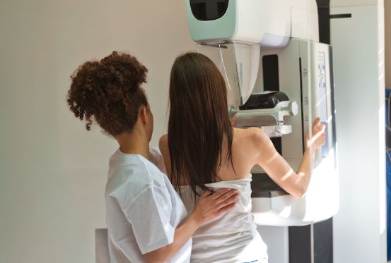 New Guidelines Recommend Mammograms Starting at Age 40