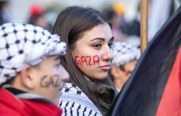 Canada Offers Visas for Up to 5,000 Gaza Residents with Canadian Ties, Pending Safe Passage