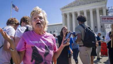 Supreme Court Grants Broad Immunity to Ex-Presidents, Affecting Potential Trump Trial