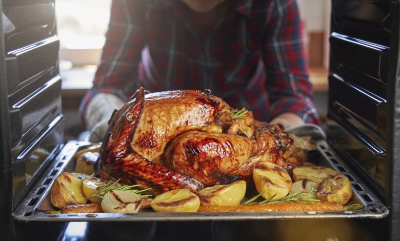 Tips to help prevent holiday kitchen fires (and what to do if you have one)