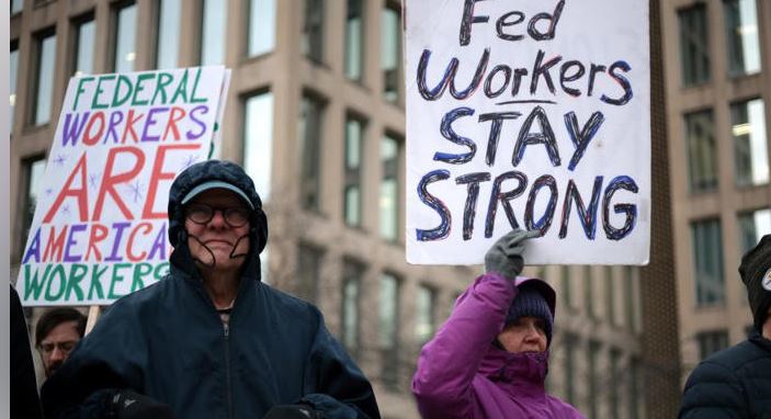 Federal Workers Face Resignation Deadline Amid Legal Challenge