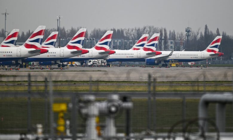 Heathrow Airport closes Friday after fire causes power outage