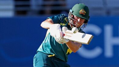 Mooney magic helps Aussies crush NZ