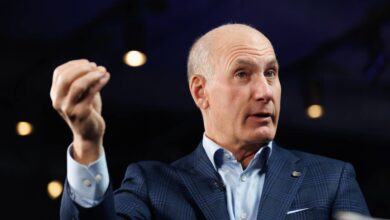 AT&T CEO hopes new offers will restore customer loyalty AT&T CEO hopes new offers will restore customer loyalty