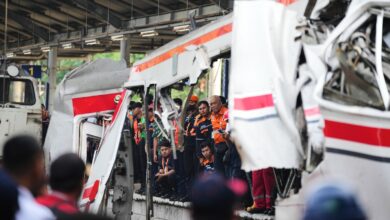 Deaths in Indonesia train crash climb to 14 Deaths in Indonesia train crash climb to 14