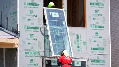 Jobs report shows strong hiring in March, despite oil shock set off by Iran war Jobs report shows strong hiring in March, despite oil shock set off by Iran war