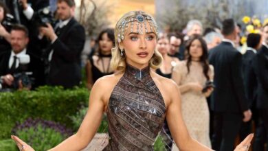 Sabrina Carpenter Wows in Film Strip Gown at Met Gala 2026 Sabrina Carpenter Wows in Film Strip Gown at Met Gala 2026