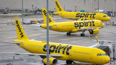 Spirit Airlines prepares to shut down after failing to reach bailout deal Spirit Airlines prepares to shut down after failing to reach bailout deal
