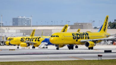 Spirit Airlines shutting down after failed effort at government rescue deal Spirit Airlines shutting down after failed effort at government rescue deal